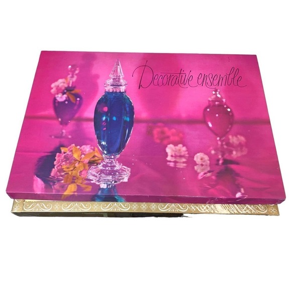 Vintage Decorative Ensemble Yellow‎ Boss Slave Towel Set - Picture 6 of 8